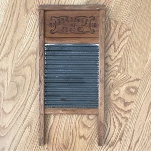 Vintage Antique Busy Bee Washboard #16.  2 Sided Wood and Metal Wash Board.